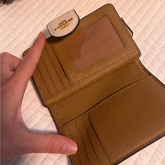 Coach Cream and Brown Women's Bag Set - Picture 3 of 14